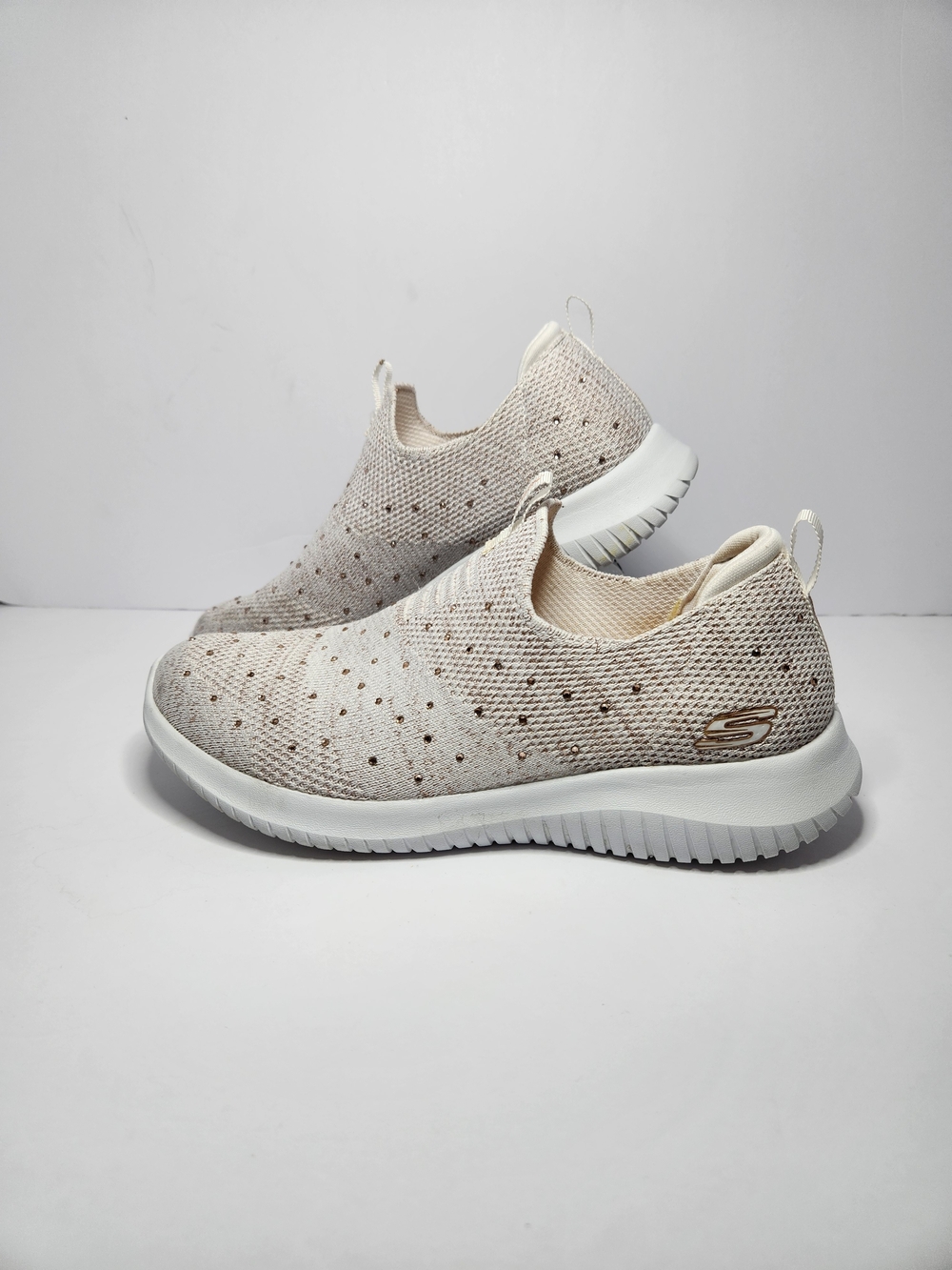 Skechers Athletic Memory Foam Slip on Sneaker Size 8 White Rose Gold Rhinestone